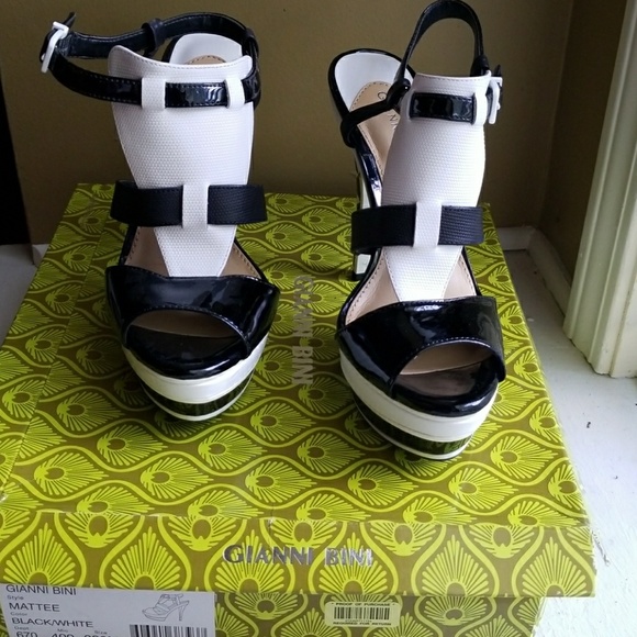 Gianni Bini Shoes - Gianni Binni black/white heeled sandals